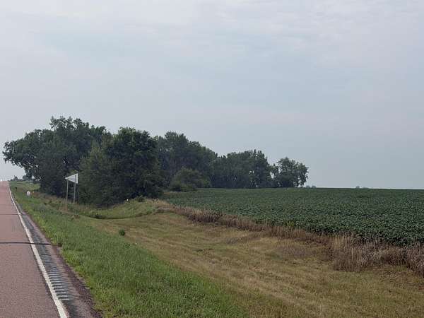 3 Acres of Residential Land for Sale in Beresford, South Dakota