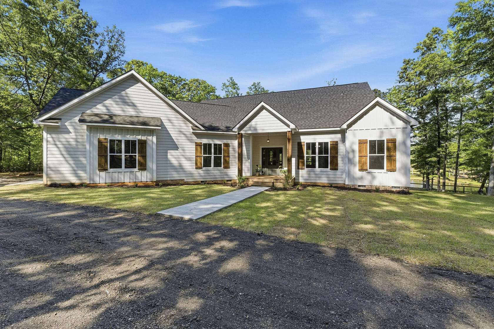 4 Acres of Land with Home for Sale in Aiken, South Carolina
