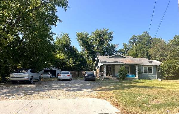 2 Acres of Land with Home for Sale in Dallas, Texas