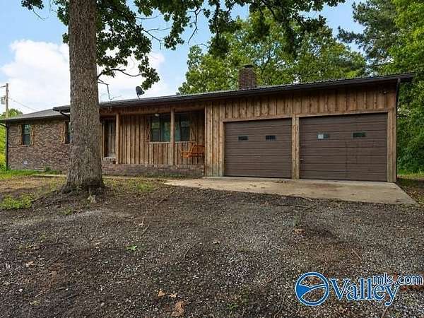 2.5 Acres of Land with Home for Sale in Hollywood, Alabama
