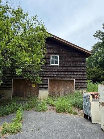 23.3 Acres of Land with Home for Sale in Frelinghuysen Township, New Jersey