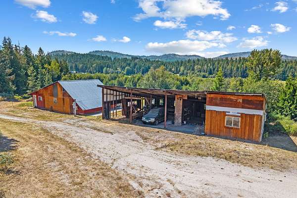 20 Acres of Recreational Land with Home for Sale in Colville, Washington