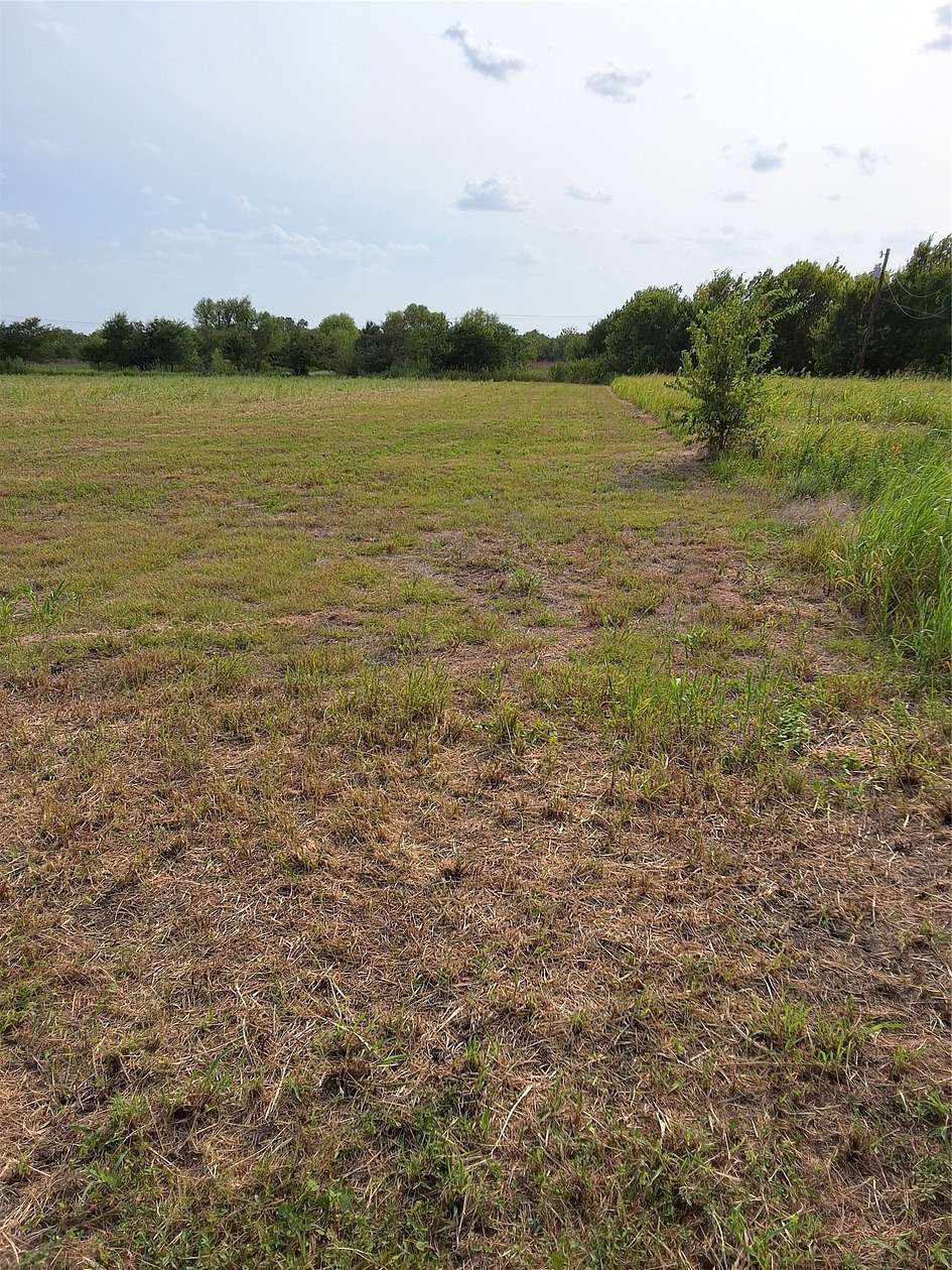 1.6 Acres of Residential Land for Sale in Mart, Texas