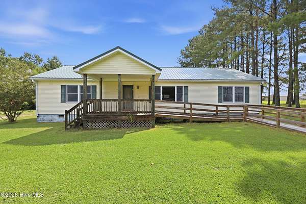 9 Acres of Land with Home for Sale in New Bern, North Carolina
