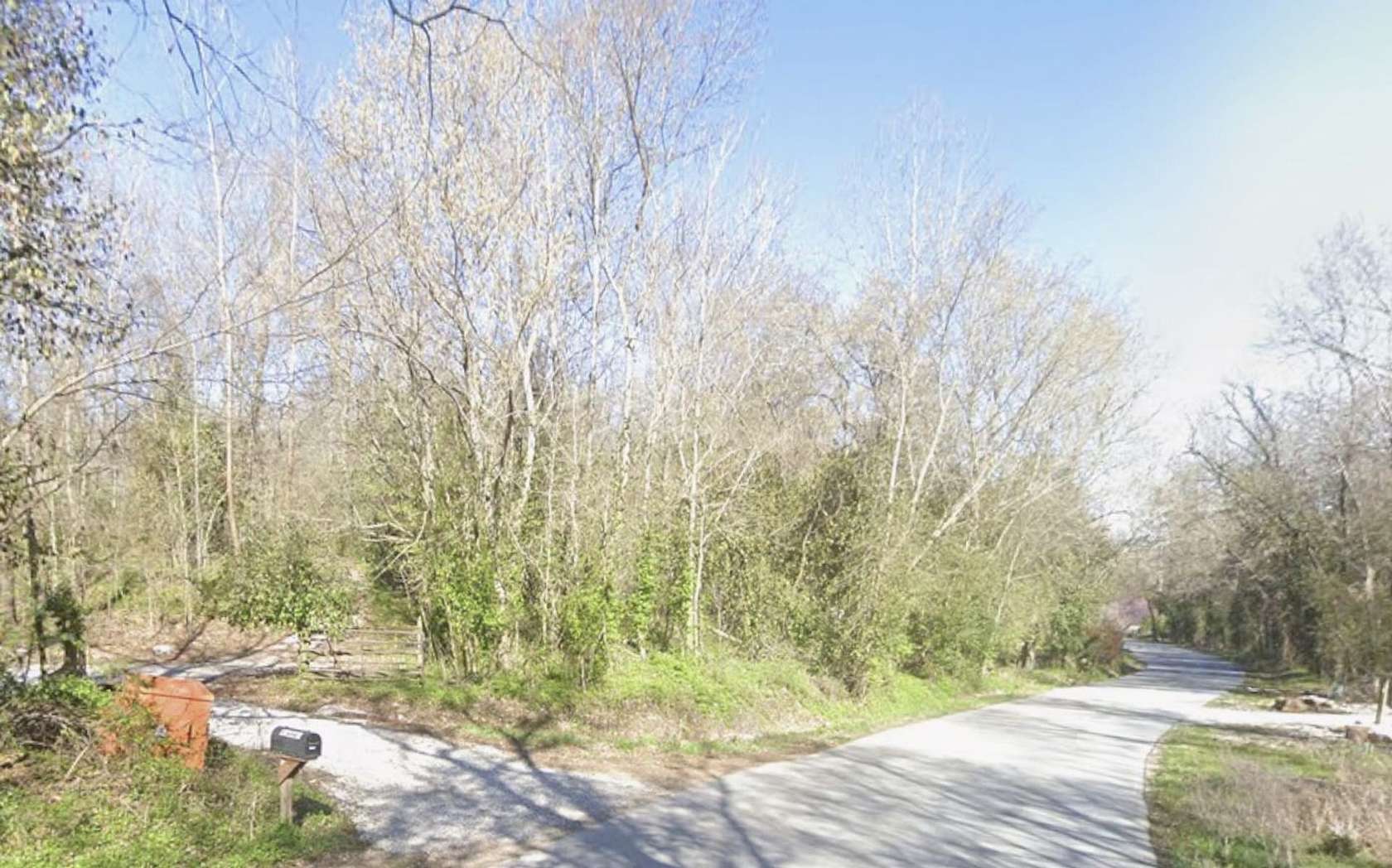 18 Acres of Recreational & Residential Land for Sale in Rogers, Arkansas