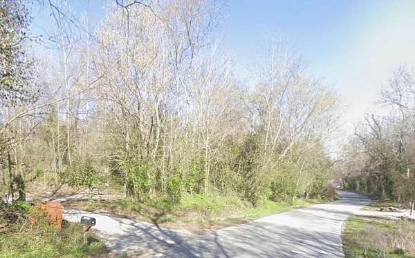 18 Acres of Recreational & Residential Land for Sale in Rogers, Arkansas