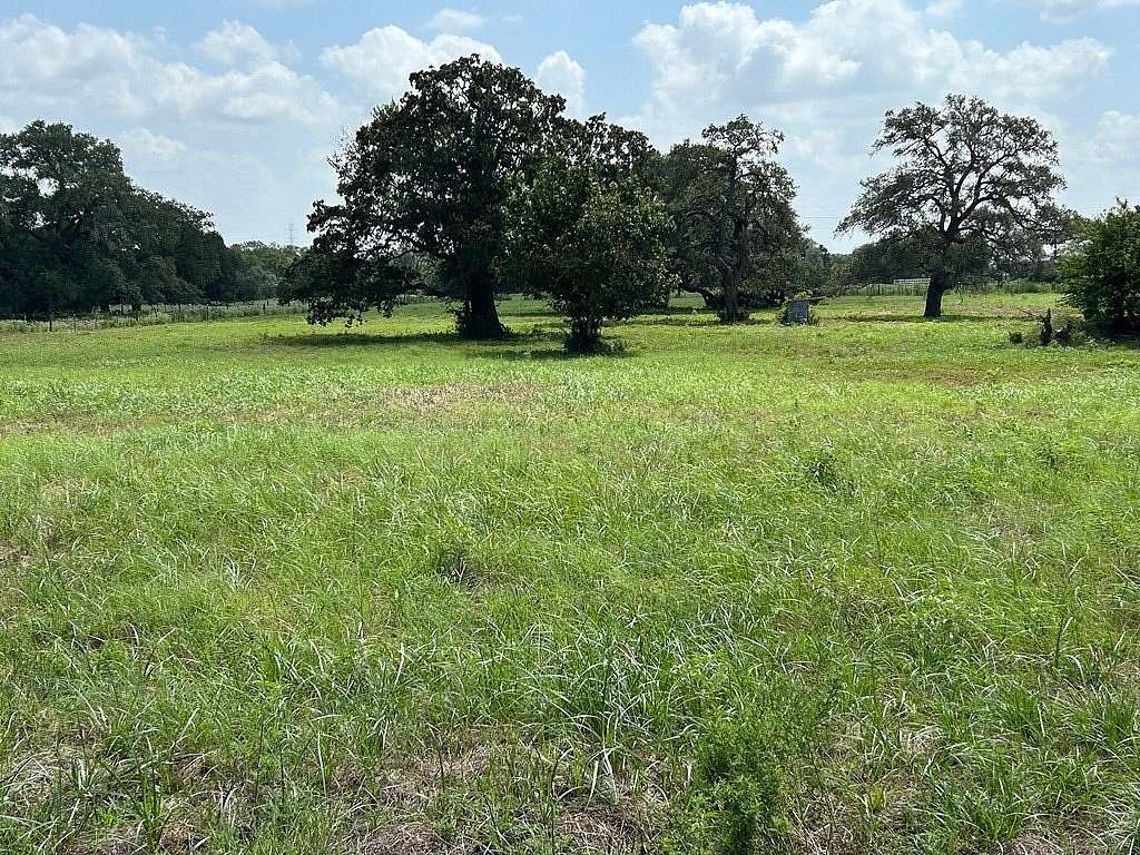 5.43 Acres of Land for Sale in Schulenburg, Texas