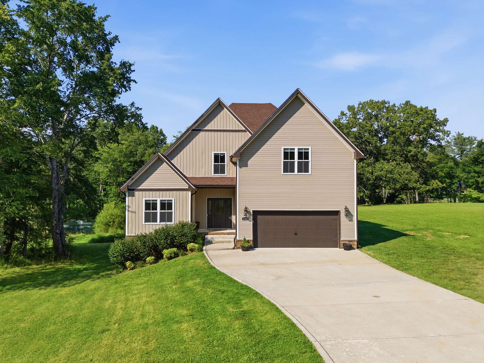 1.63 Acres of Land with Home for Sale in Southside, Tennessee