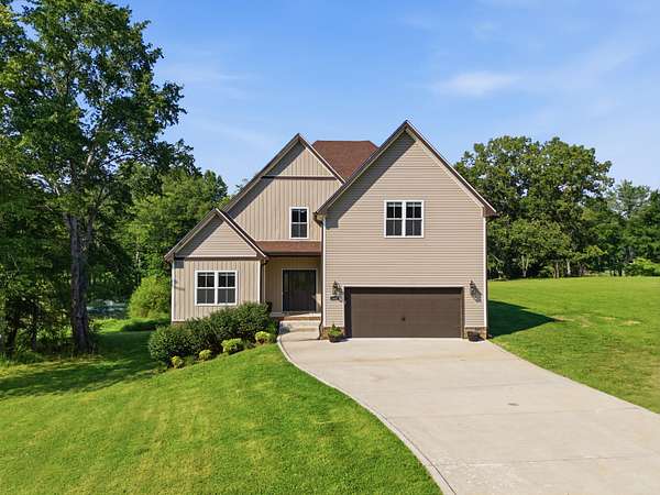 1.63 Acres of Land with Home for Sale in Southside, Tennessee