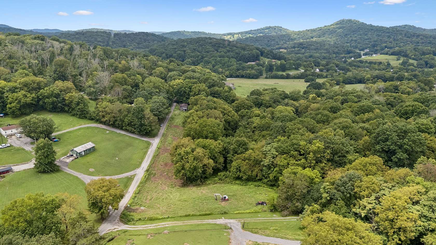 3 Acres of Residential Land for Sale in Carthage, Tennessee