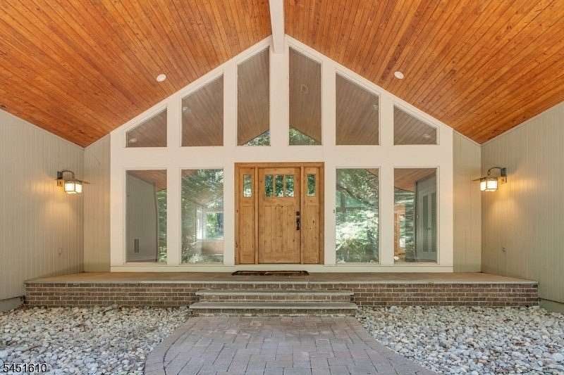 5 Acres of Land with Home for Sale in Mendham Township, New Jersey