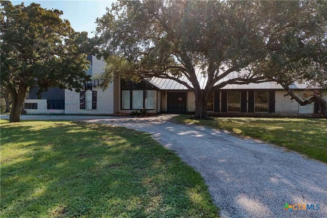 1.55 Acres of Land with Home for Sale in Woodsboro, Texas