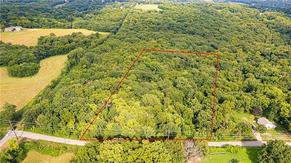 4.9 Acres of Residential Land for Sale in St. Joseph, Missouri