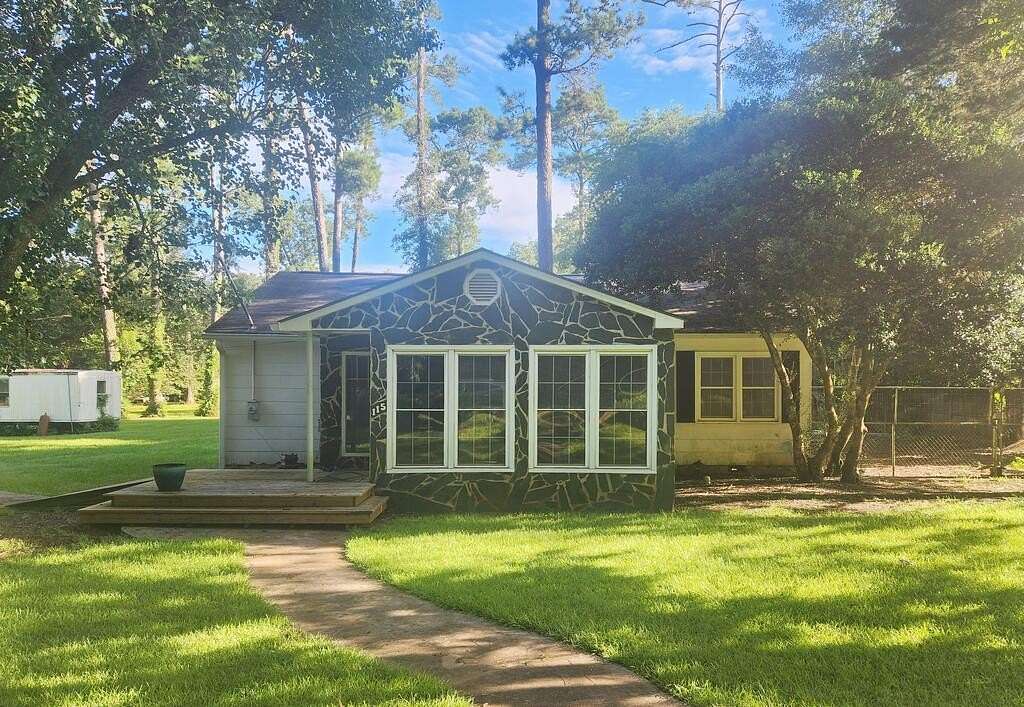 2 Acres of Land with Home for Sale in Leesburg, Georgia