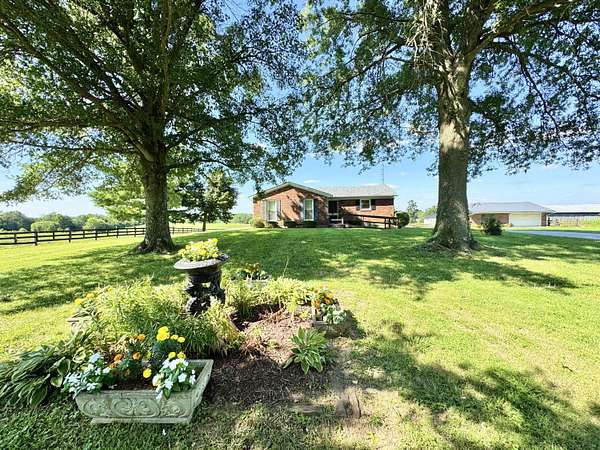 5 Acres of Land with Home for Lease in Lawrenceburg, Kentucky