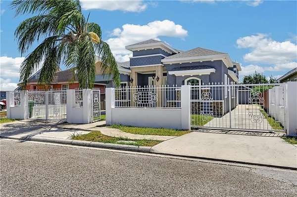 14 Acres of Land with Home for Sale in Pharr, Texas