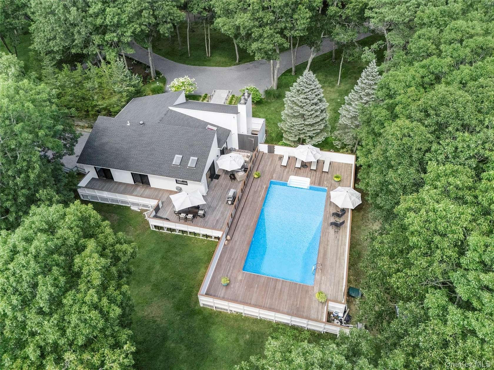 2 Acres of Land with Home for Sale in Sagaponack, New York