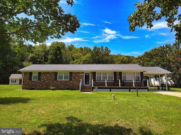 4 Acres of Land with Home for Sale in Shady Side, Maryland