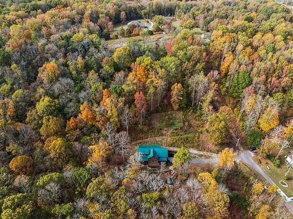 5 Acres of Land with Home for Sale in Lebanon, Tennessee