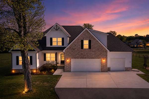 5 Acres of Land with Home for Sale in Shelbyville, Tennessee
