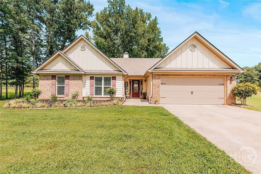 1.5 Acres of Land with Home for Sale in Winterville, Georgia