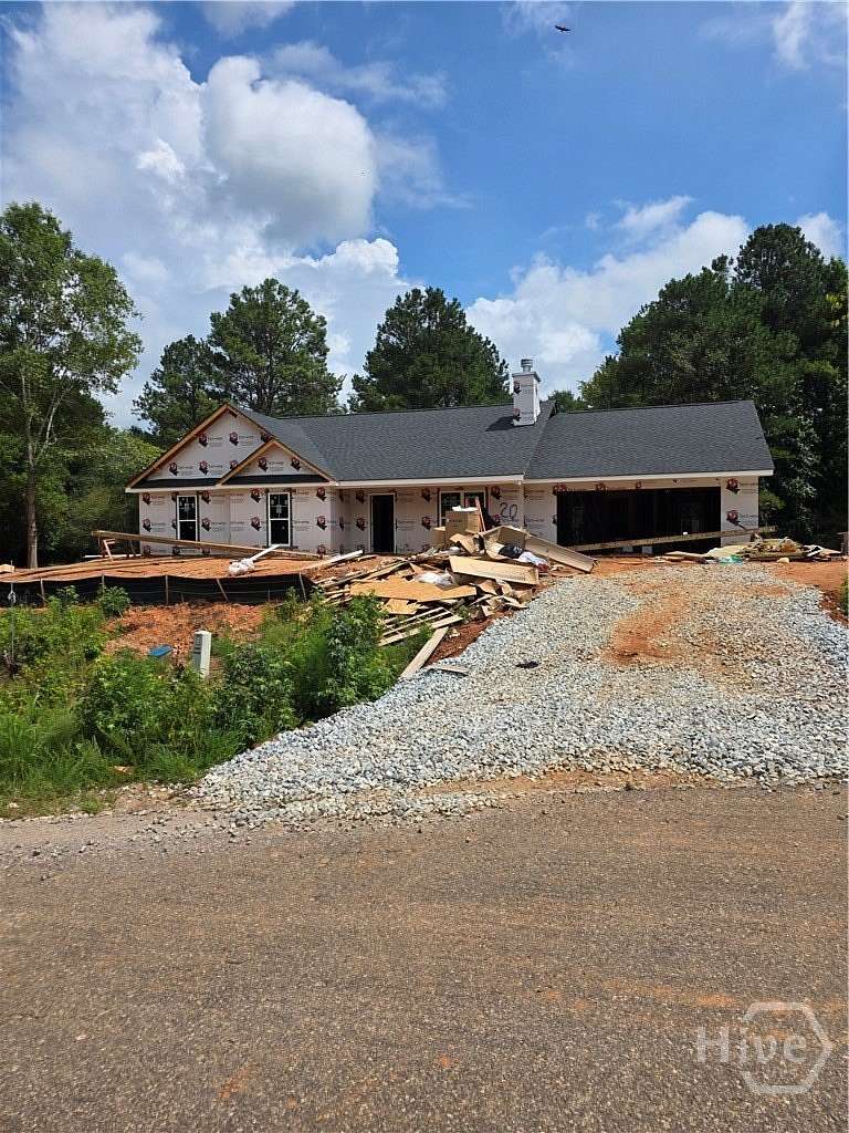 3 Acres of Land with Home for Sale in Colbert, Georgia