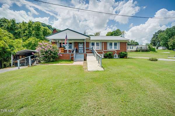 13 Acres of Land with Home for Sale in Church Hill, Tennessee