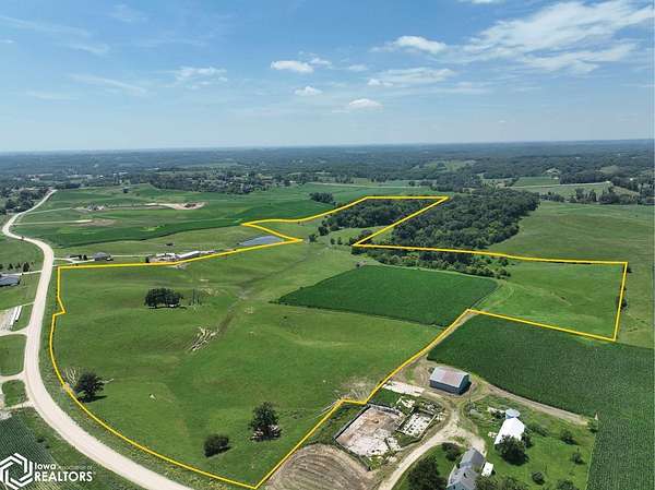 67 Acres of Agricultural Land for Sale in Anamosa, Iowa