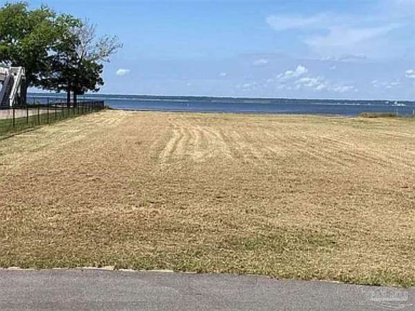 0.62 Acres of Land for Sale in Milton, Florida