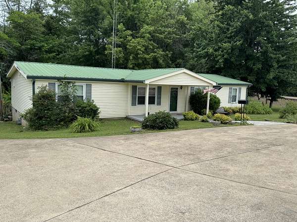 1.89 Acres of Land with Home for Sale in Paris, Tennessee