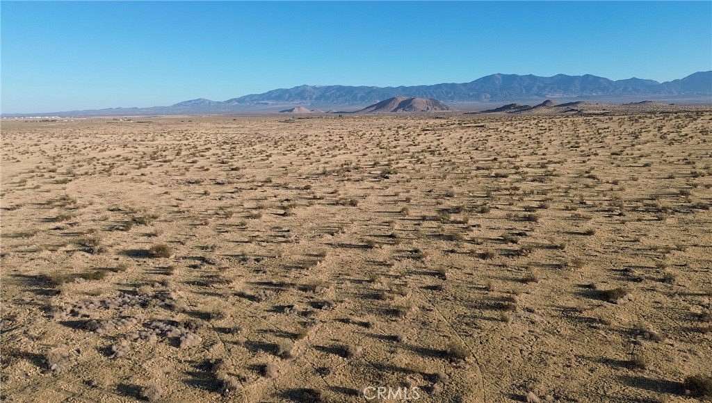 10.5 Acres of Land for Sale in Palmdale, California