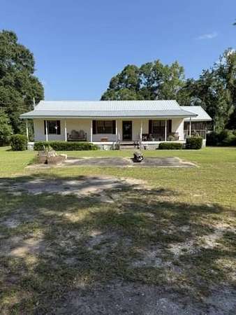 14 Acres of Land with Home for Sale in Wagarville, Alabama