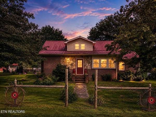 71.1 Acres of Land with Home for Sale in Philadelphia, Tennessee