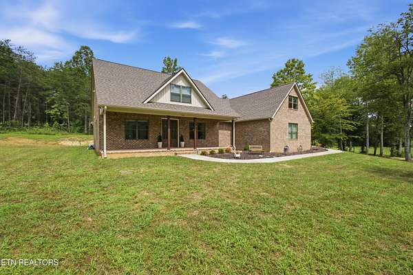 5 Acres of Land with Home for Sale in Philadelphia, Tennessee