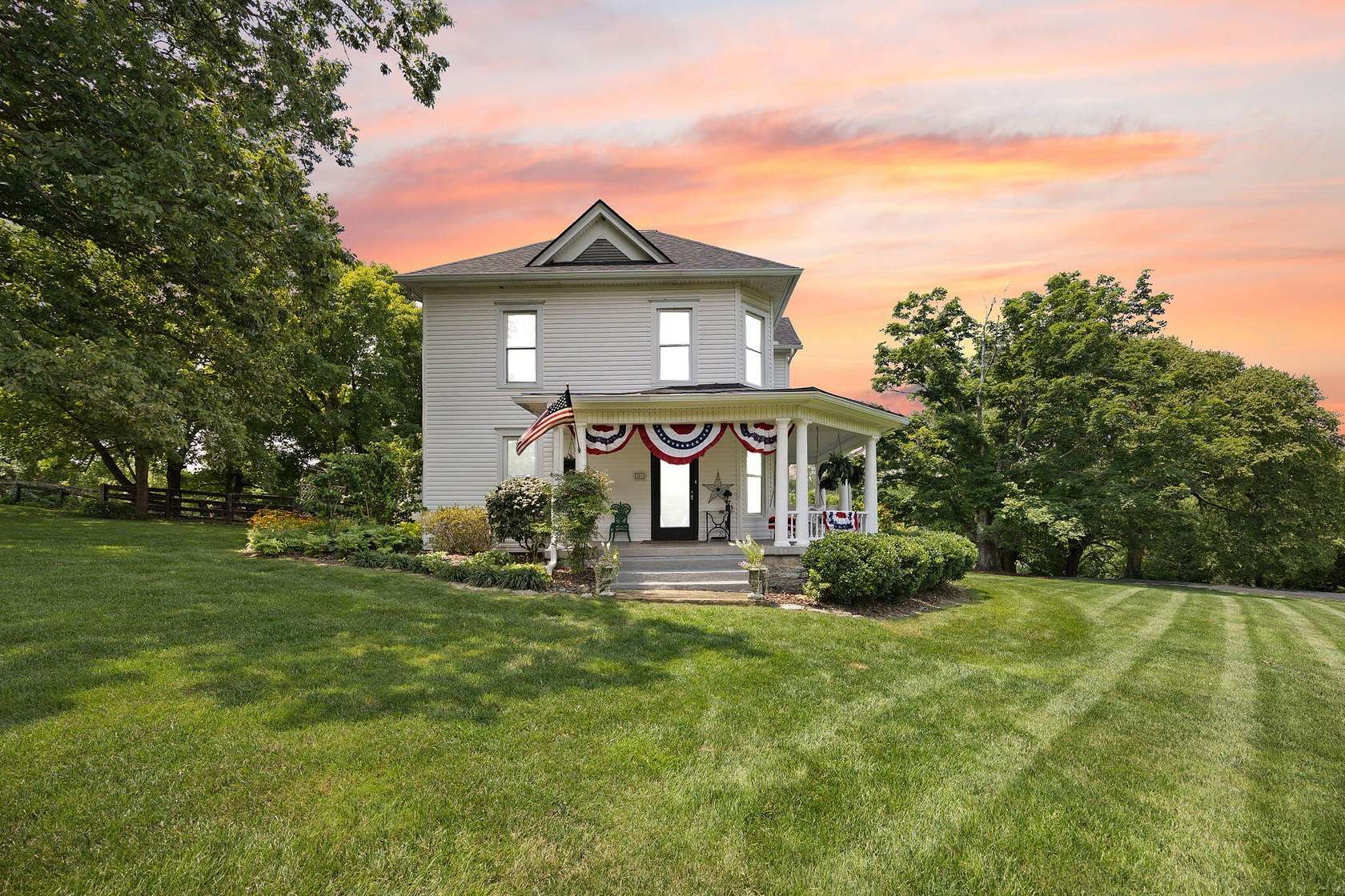 6 Acres of Land with Home for Sale in Stanford, Kentucky