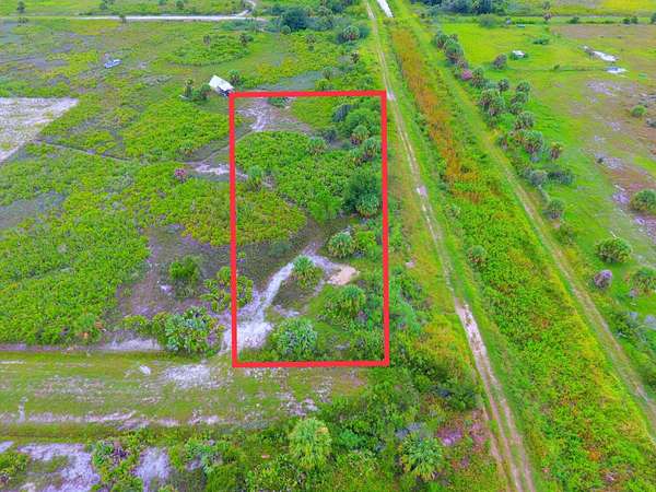 1.25 Acres of Residential Land for Sale in Okeechobee, Florida