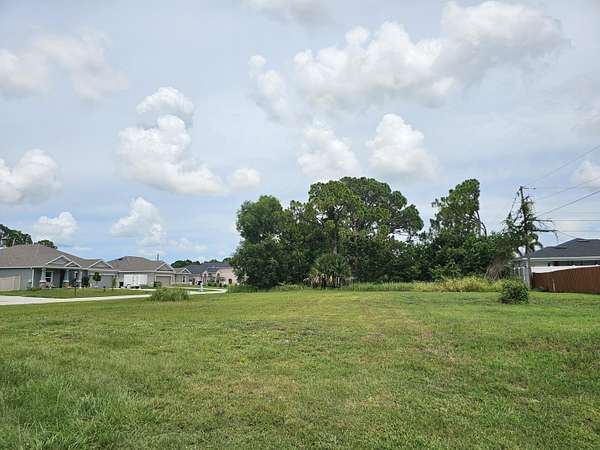 0.28 Acres of Residential Land for Sale in Port St. Lucie, Florida