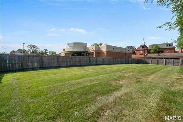 0.17 Acres of Commercial Land for Sale in St. Louis, Missouri