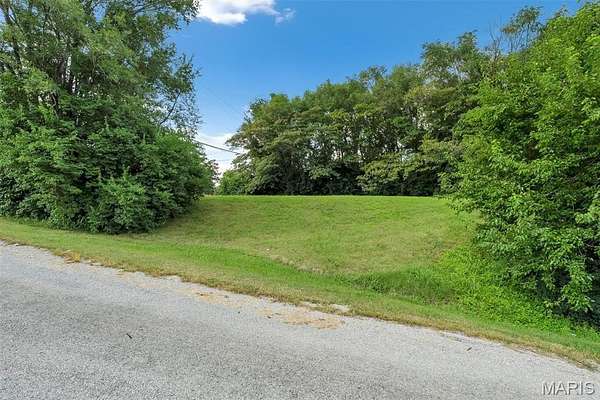 0.49 Acres of Residential Land for Sale in Swansea, Illinois