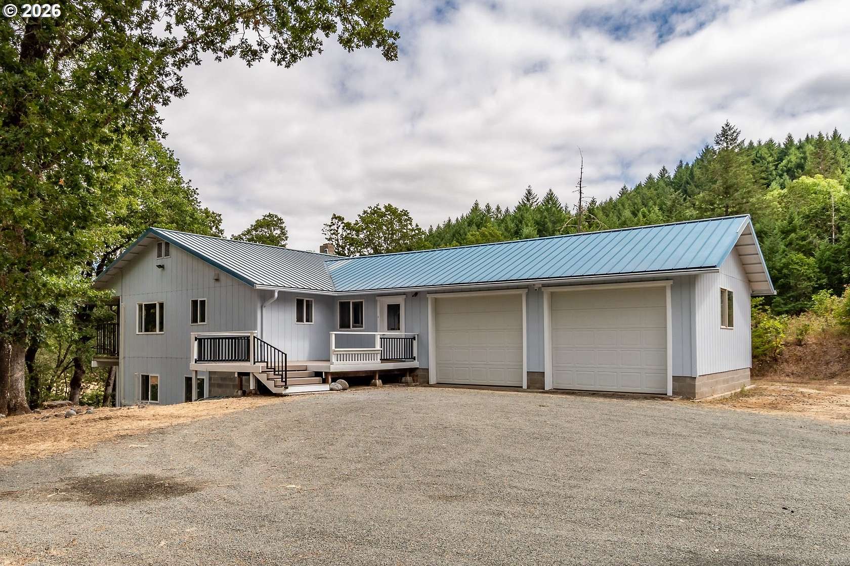 124 Acres of Recreational Land with Home for Sale in Oakland, Oregon