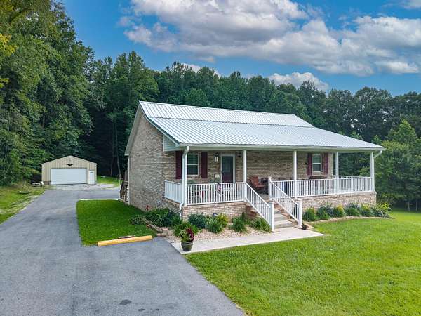 2 Acres of Land with Home for Sale in Nancy, Kentucky