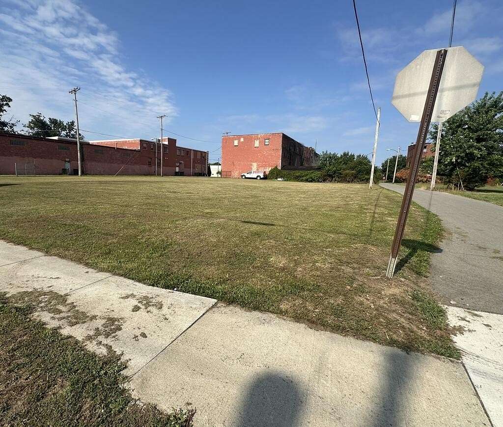 0.5 Acres of Land for Sale in Mansfield, Ohio