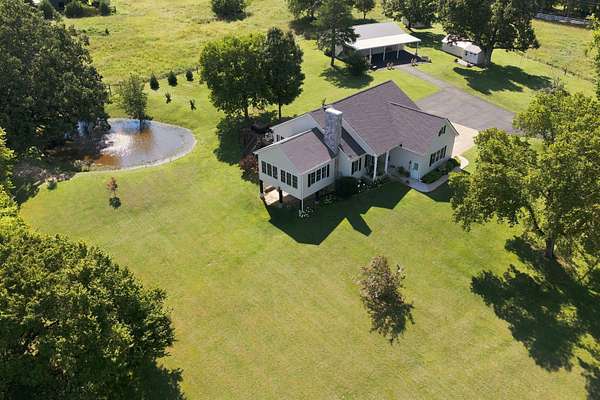 3 Acres of Land with Home for Sale in Dickson, Tennessee