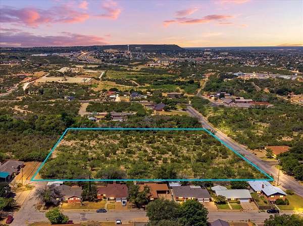 7 Acres of Residential Land for Sale in Big Spring, Texas