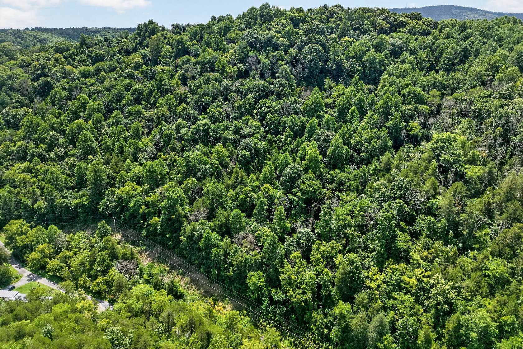 182 Acres of Land with Home for Sale in Liberty, Tennessee
