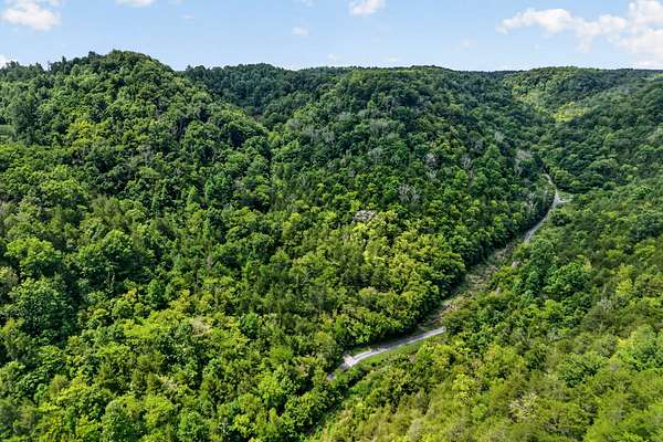 27.8 Acres of Land for Sale in Liberty, Tennessee