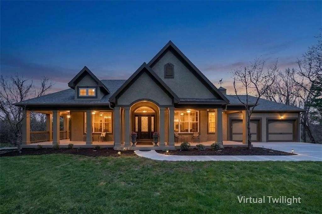 11 Acres of Land with Home for Sale in De Soto, Kansas