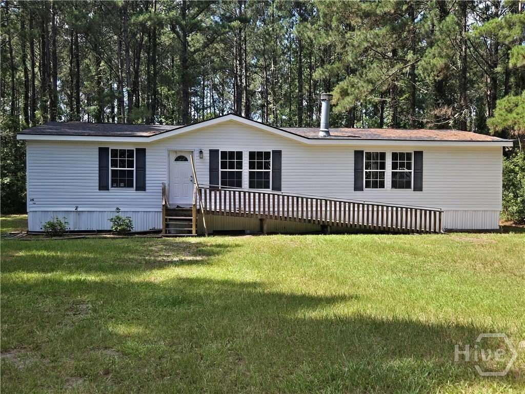 1.5 Acres of Land with Home for Sale in Springfield, Georgia