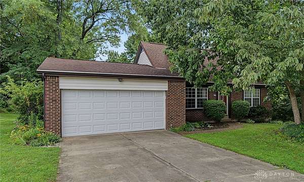 1.66 Acres of Land with Home for Sale in Springboro, Ohio