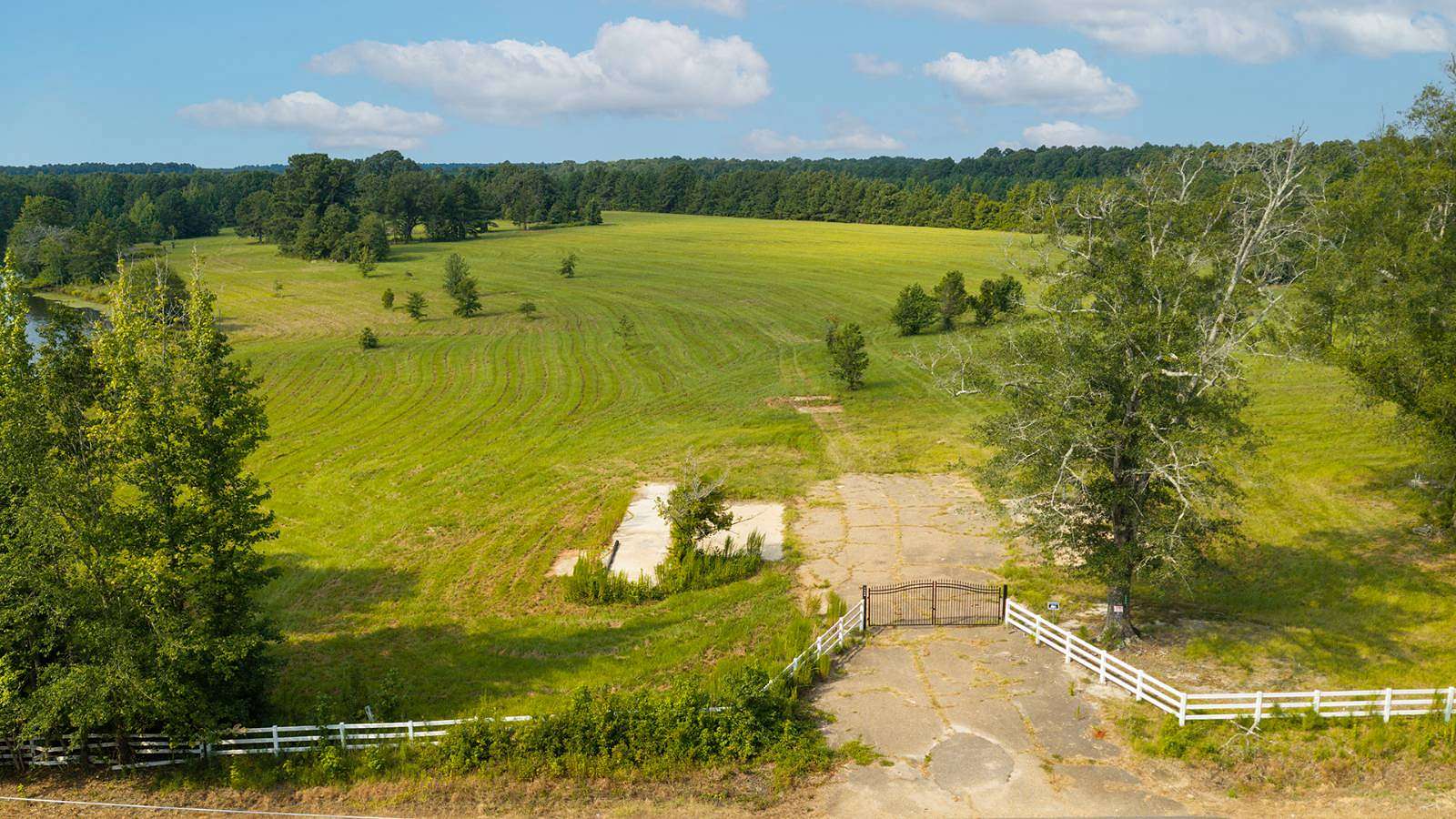 323 Acres of Land for Sale in Magnolia, Arkansas